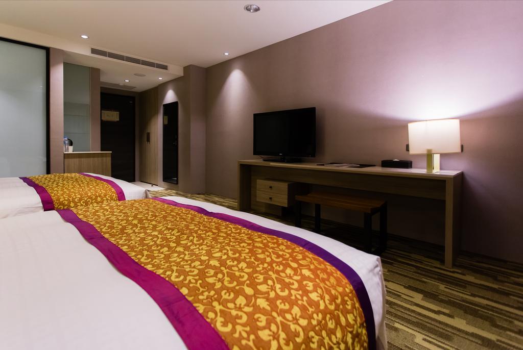 Chiayi Oriental Pearl International Hotel Fanlu Værelse billede